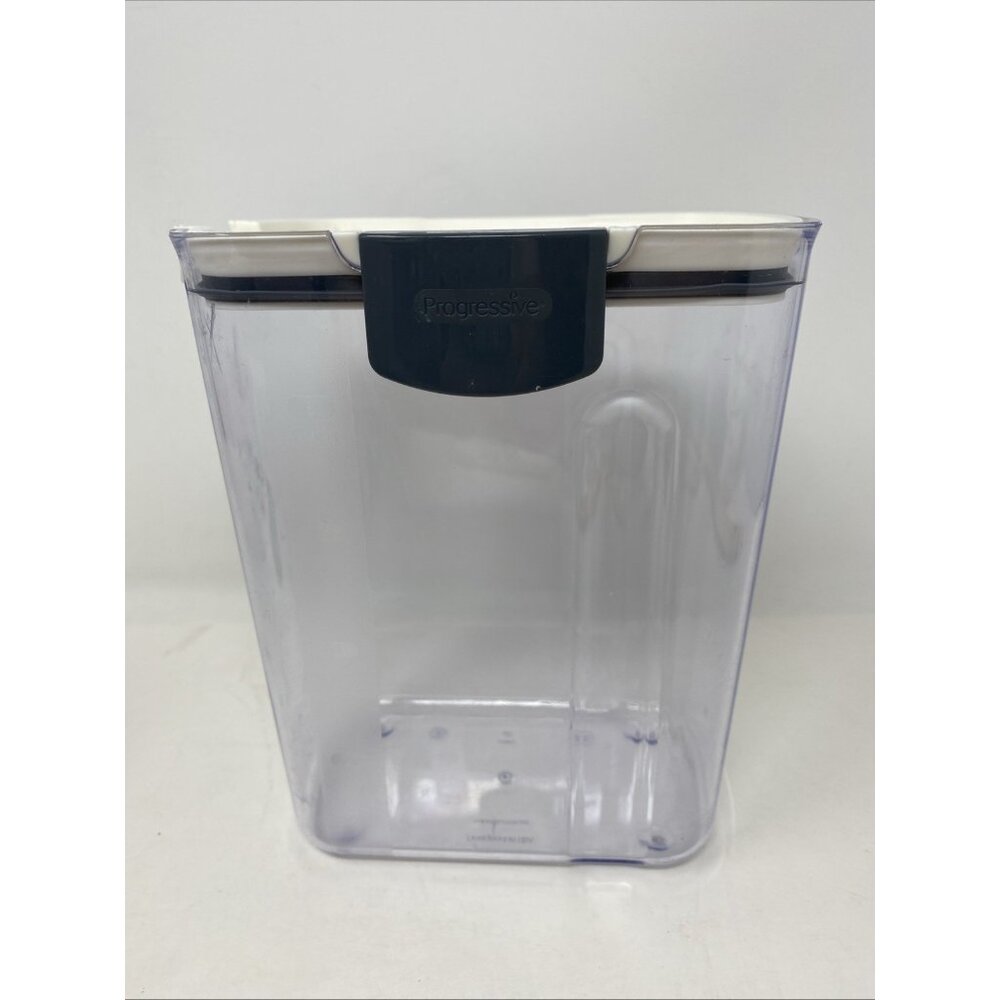 Prepworks Progressive ProKeeper 8 Cup Air Tight Canister With Pouring Spout
